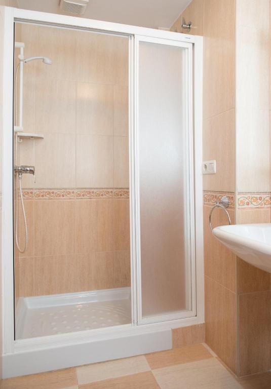 Hostal Camino Real Гранада Стая снимка